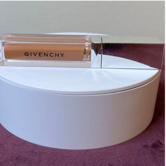 Givenchy Teint Courture Everware Concealer #40 W Blush 21oz - Picture 2 of 5